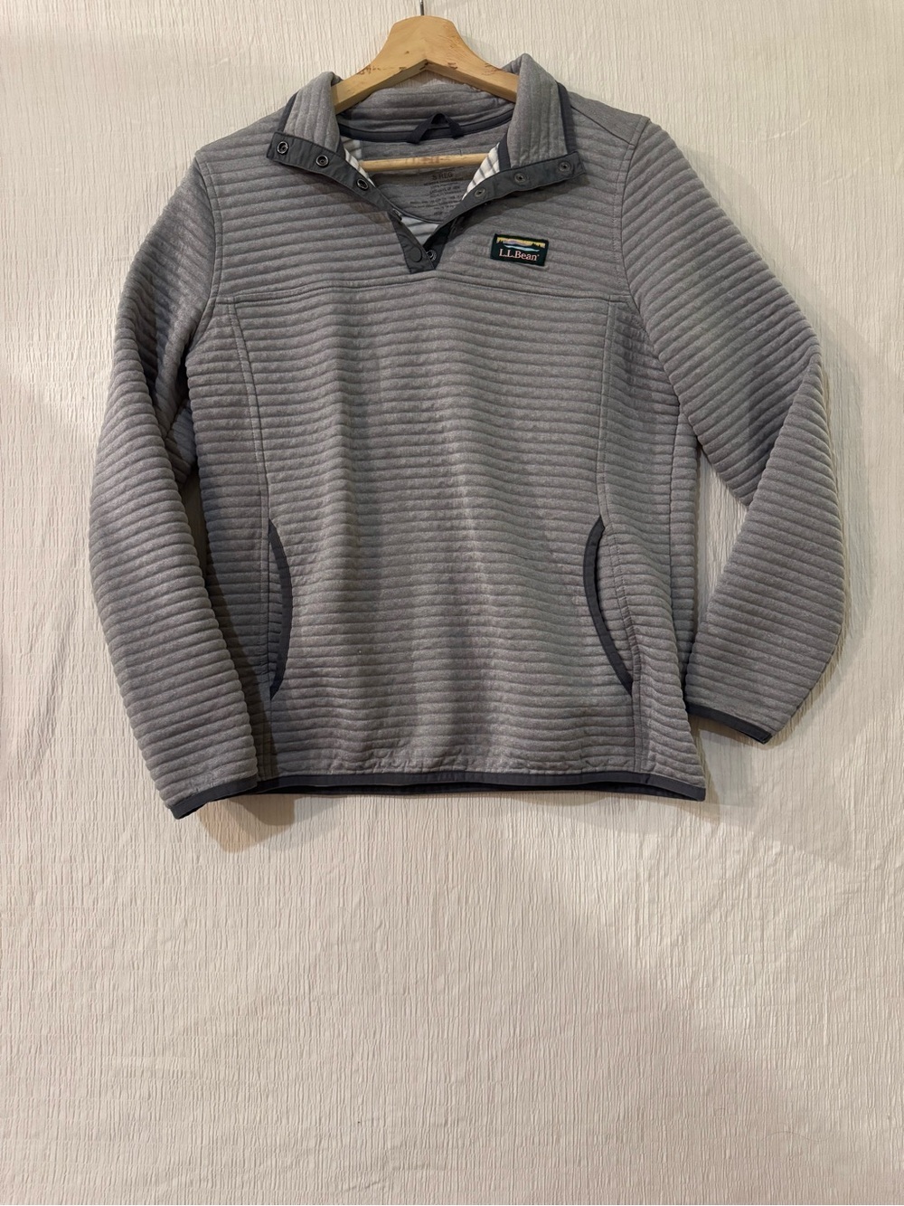 L.L. Bean Women’s Gray Quilted Fleece Pullover